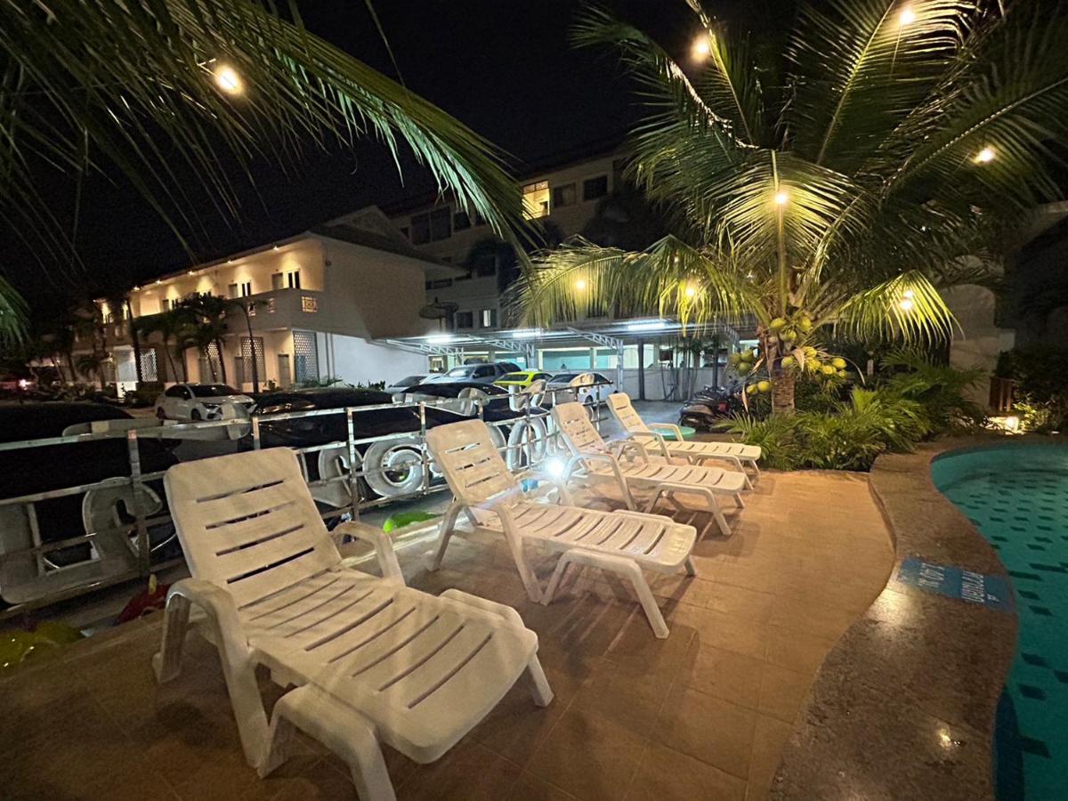 Hotel OYO 266 Baanloksouylokchay HHQ Exteriér fotografie