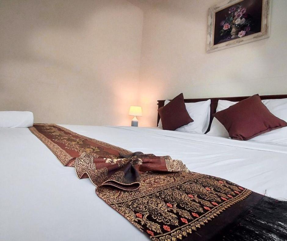 Hotel OYO 266 Baanloksouylokchay HHQ Pokoj fotografie